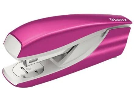 Leitz WOW 5502 - Stiftemaskin - 30 ark / 3 mm - 24/6, 26/6 - plast, metall - metallisk rosa