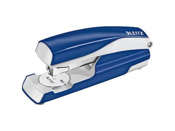 Leitz - Häftapparat - 40 ark / 4 mm - 24/6, 26/6, 24/8 - plast, metall - blå