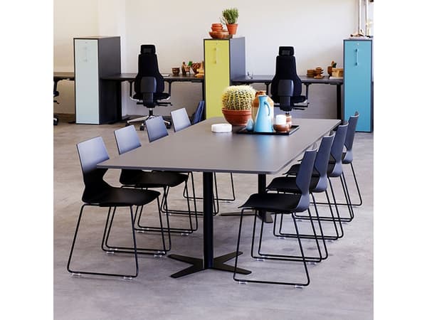 Konferensbord DNA, antracit 2000x1425 mm trapezoidalt, svart stomme