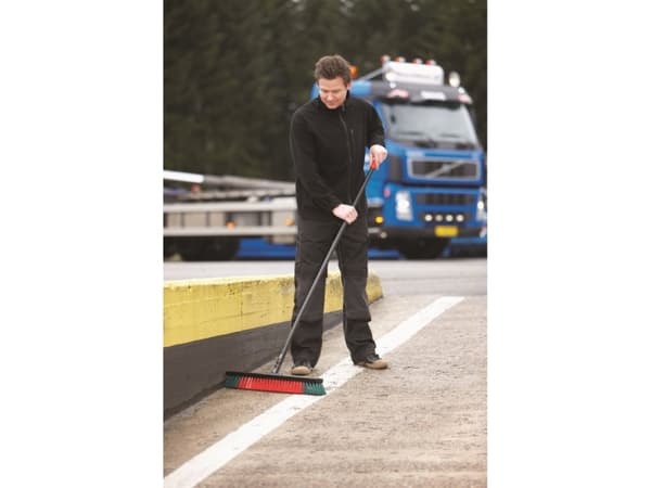 Vikan 66,5cm styv svart