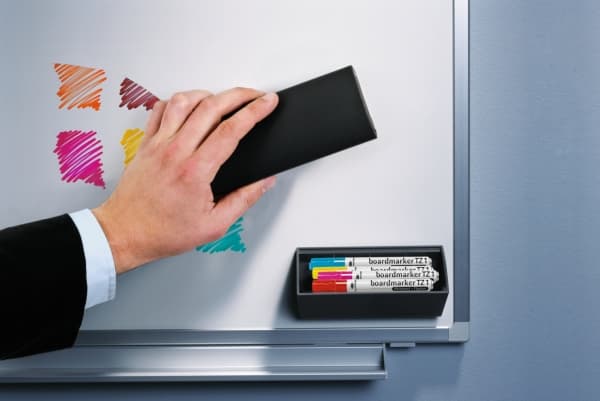 Penneholder til whiteboard Legamaster, med magnet og visker, mørkegrå