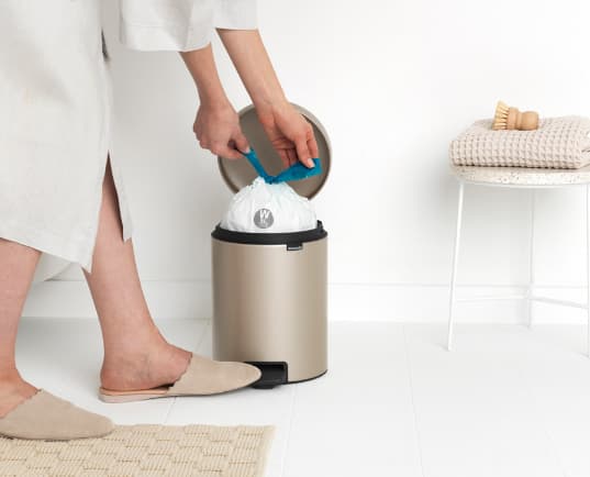 Brabantia Pedal Bin Newicon 5 L Champagne