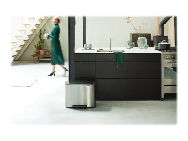 Brabantia Bo Pedal Bin - Søppelbøtte - flipp-lokk - 33 L - fotpedal - avfallssortering - mattstål