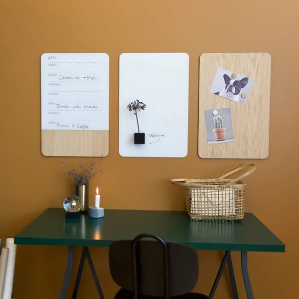 Magnetisk NAGA ugetavle i glas med egefinér 40x60 cm hvid - engelsk tekst