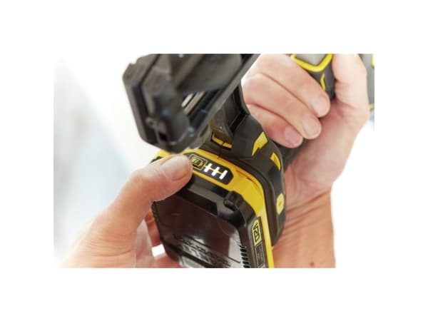 ST NAILER V20 SFMCN616B