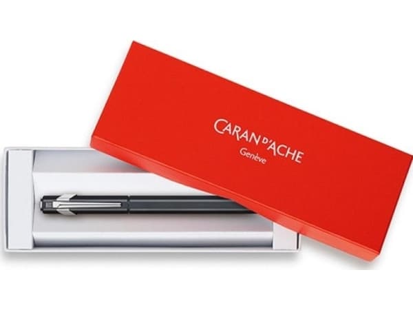 Caran d`Arche Fyllepenn CARAN D'ACHE 849, M, sort