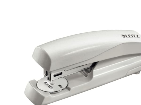 Leitz NeXXt - Häftapparat - 30 ark / 3 mm - 24/6, 26/6 - plast, metall - grå