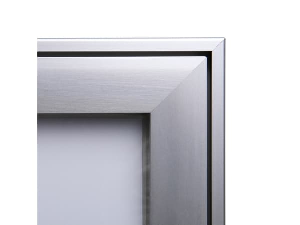 TWIN tauluhylly sisä- ja ulkokäyttöön suojuksella - 9 x A4 Hopea 7410x23x10040mm (1kpl)