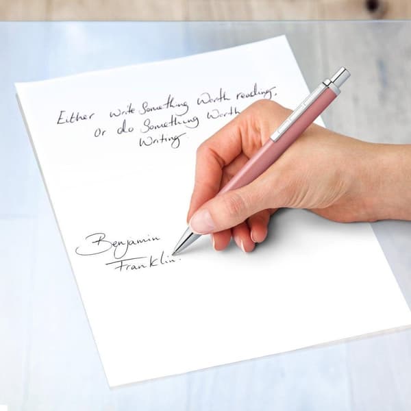 STAEDTLER triplus kuulakärkikynä, sisäänvedettävä, ruusurunko