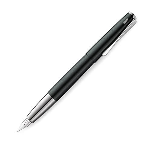 LAMY studio reservoarpenna 069 - reservoarpenna gjord av rostfritt stål i svartgrön lackfinish med ett polerat rostfritt stål grepp - polerat silver s