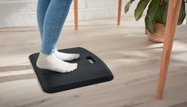 Leitz Ergo Cozy Ergonomic Anti-Fatigue Mat - Idealisk för sitt-/ståbord - Idealisk för kontor och hemmakontor - Velvet Grey