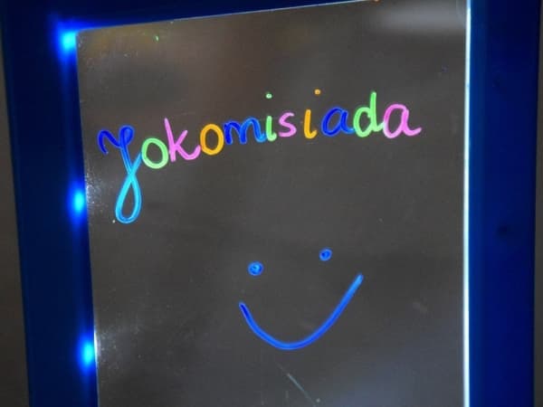 Jokomisiada Opplyst tavle + 3D-briller og TA0092 penner