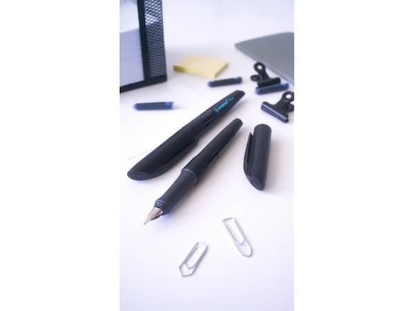 STABILO Flow ACTIVE, Svart, Påfyllning med bläckpatronssystem, Rostfritt stål, Medium, Tyskland, 18 mm