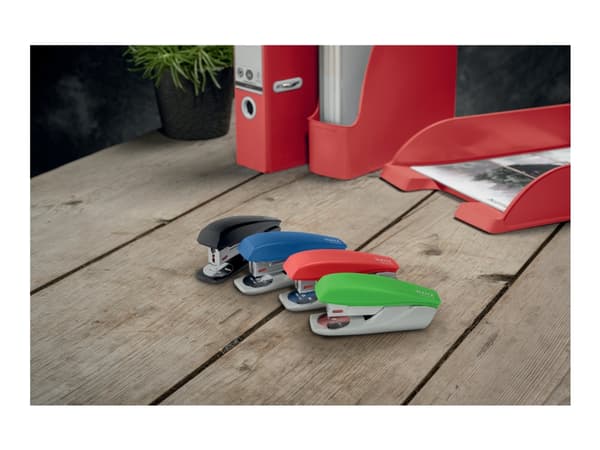 Leitz NeXXt Recycle - Häftapparat - S - 25 ark / 2.5 mm - 24/6, 26/6 - plast, metall - röd