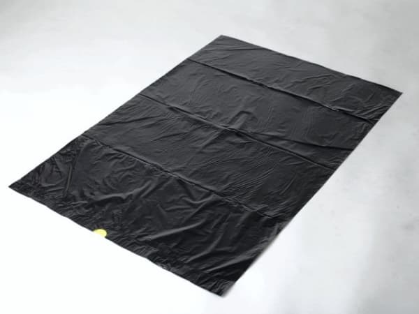 Avfallspåsar med dragsko plast svart 700x1100mm Lyx 10st/rulle Svart 1x1x1mm (10EA)