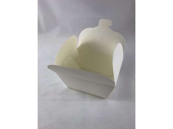 Nuudelialusta medium 700ml 89x109x65mm 50kpl/pakkaus Valkoinen 1x1x1mm (50EA)