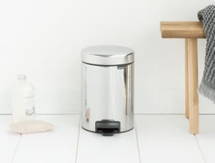 Brabantia GG172 Newicon pedalbøtte med plastbøtte, 3 L - skinnende stål