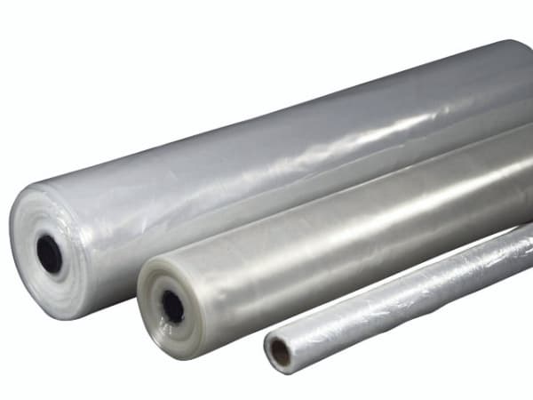 Muovi PE kirkas 4x50mx0.07mm 12.9kg M-taitettu