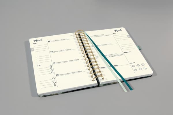 Sigel J4603, Veckovis möteskalender, Inbunden, 240 sidor, Svart, Guld, Grön, A5, Spiralbindning