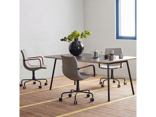 Stol Colt 10013 Drejeligt undestel, sort tekstil, sort stel