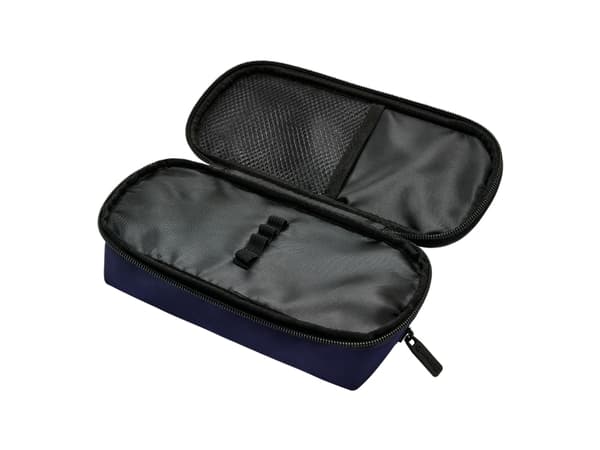 Pelikan kynälaukku Quattro, tummansininen twill-materiaalista, säilytystilaa jopa 40 kynälle, - 1 kpl (517003)