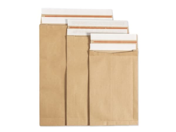 Paperinen sähköisen kaupankäynnin kassi tiivistettynä 320x430x80mm - (100 kpl)