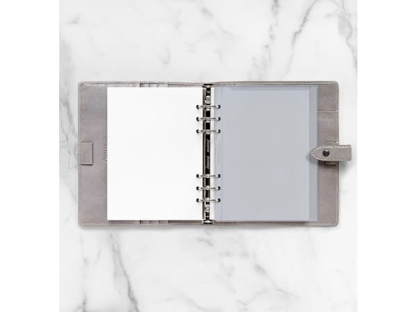 Filofax A5 muovitasku, jossa on yläaukko
