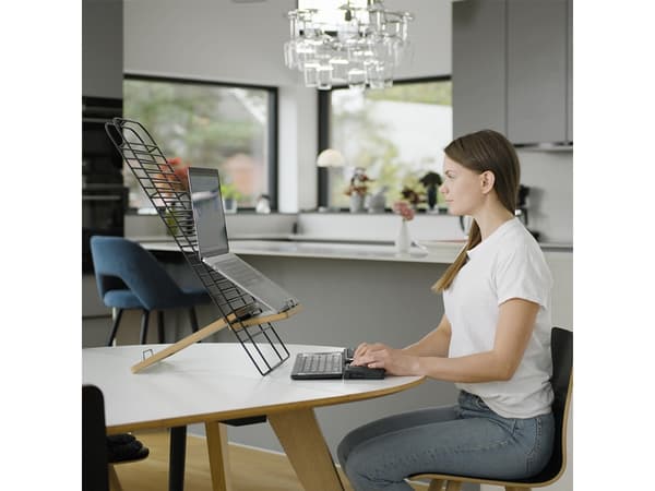 Mousetrapper Standfriend TB502 Light grey