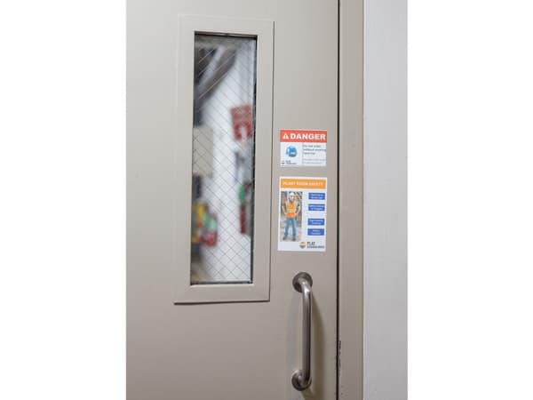 Brady J20-55-2550, Hvit, Selvklebende skriveretikett, Utstanset etikett, Papir, Akryl, Permanent