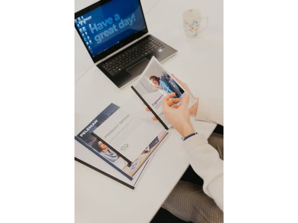 Indbindingsomslag A4P, Crystal Flex 81-100 ark, mørkeblå
