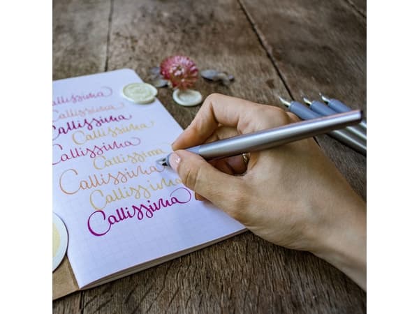 Schneider Schreibgeräte Callissima Gift Box, Antracit, Påfyllning med bläckpatronssystem, Citron (färg), Fin, Ambidextrous, Presentask
