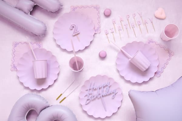 Lys lilla kagepynt Happy Birthday