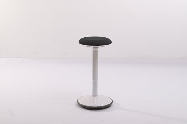 Nordic Wobble Stool – Pall – Svart
