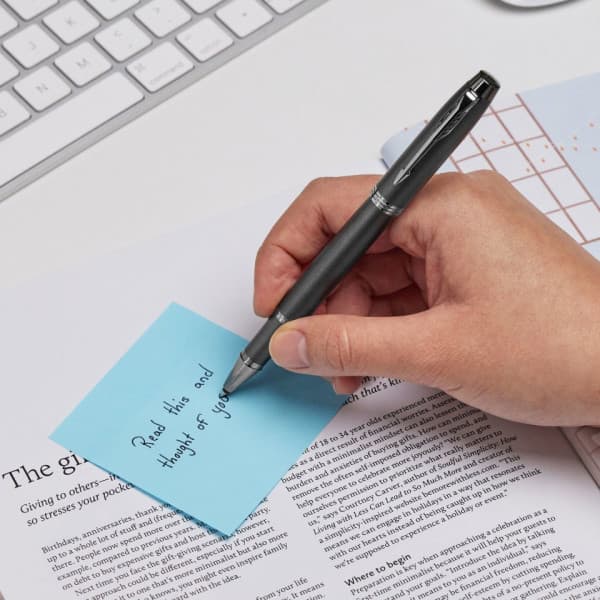 Parker IM Monochrome Titanium kulspetspenna, fin spets, svart bläck