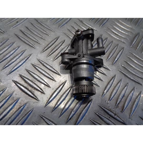 skotermotor smörjolja pump mbk 50 booster nästa raketstunt- USED