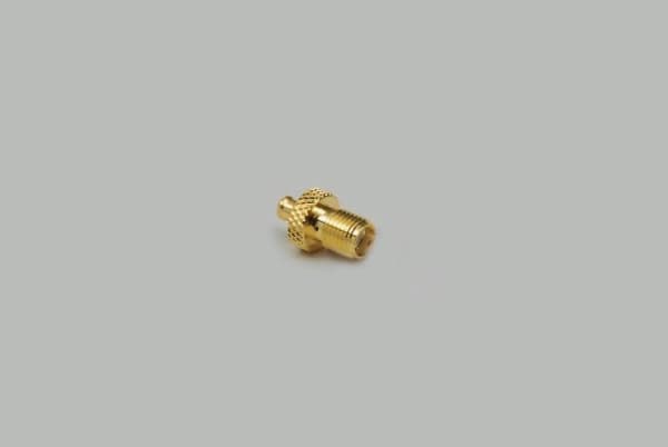 BKL Electronic 0416314 MCX-Adapter MCX-Stecker - SMA-Buchse 1 St., MCX, SMA, 50 O, Gull