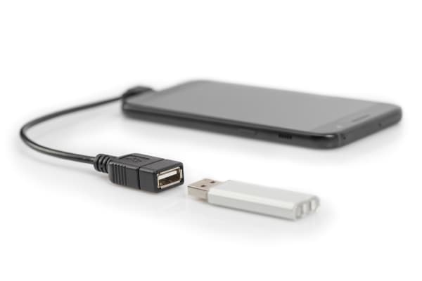 ASSMANN - USB-adapter - USB (hona) till mikro-USB typ B (hane) - USB 2.0 OTG - 20 cm - 90° kontakt, formpressad - svart