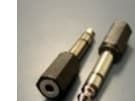MicroConnect - Lydadapter - stereoplugg (hann) til stereo minijackplugg (hun)