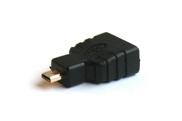 SAVIO CL-17 - HDMI-adapter - 19 pin micro HDMI Type D hann til HDMI hunn