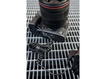 Newell D-Tap -virtalähde NP-FZ100:lle