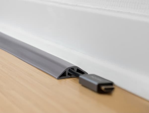 Delock - Kabelkanal - flexible, 50 x 13 mm - gulvmonterbar - 1.5 m - grå