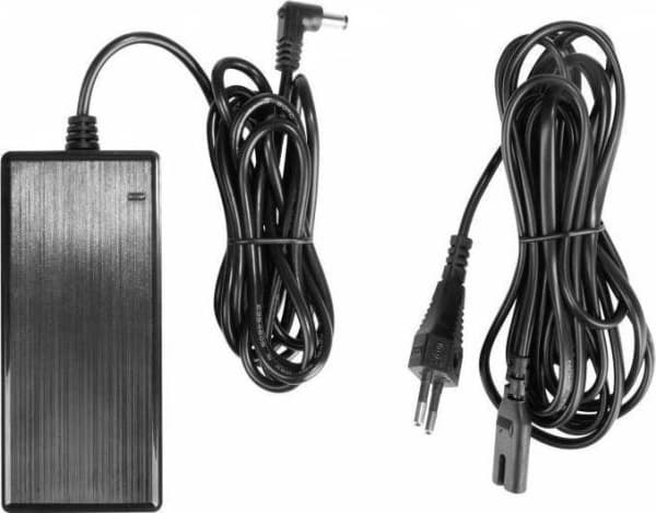 Yongnuo AC-adapteri FJ-SW20171205000D - 12 V / 5 A, DC 5.5 / 2.5 mm liitin