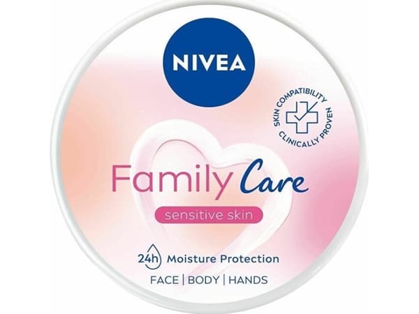 NIVEA_Family Care Sensitive Skin light moisturizer for face, body and hands 450ml