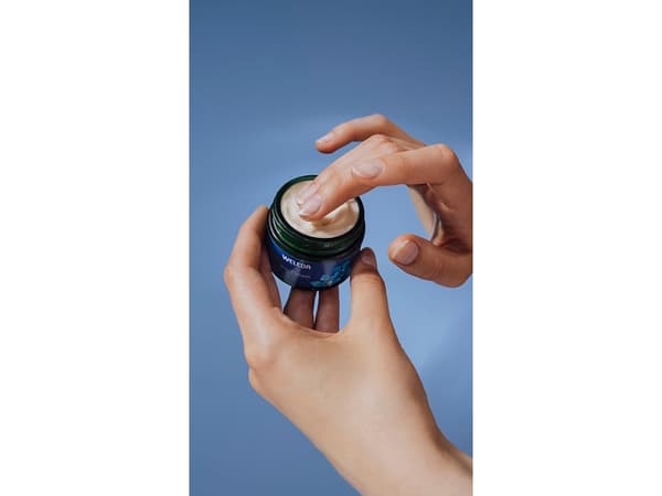 Weleda 6821CH, Nattkrem, Kvinner, Ansikt, Antipigmentering, Fuktighet, Nærende, Avslappende, Styrking, 40 ml, Krukke