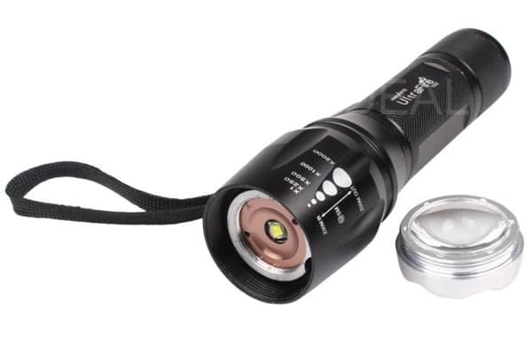 3000 lumen Ficklampa UltraFire LED CREE XML  T-6