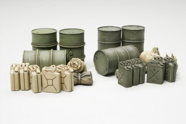 Tamiya 1/48 JERRY CANS