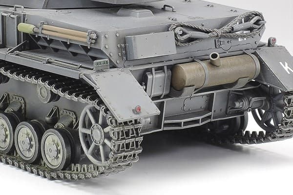 Tamiya 1/35 German Tank Panzerkampfwagen IV Ausf.F