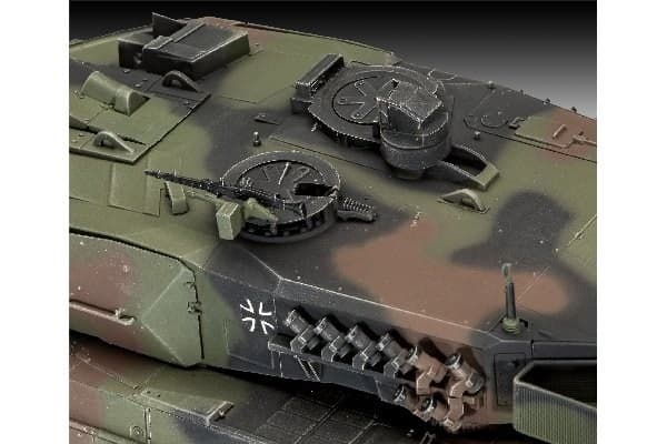 Revell Leopard 2 A6/A6NL