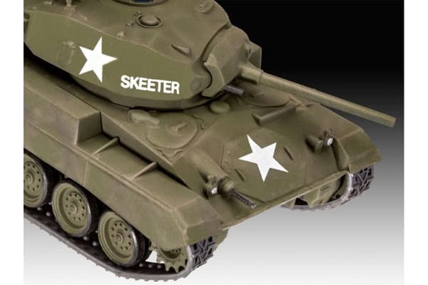 Revell 1:76 M24 Chaffee
