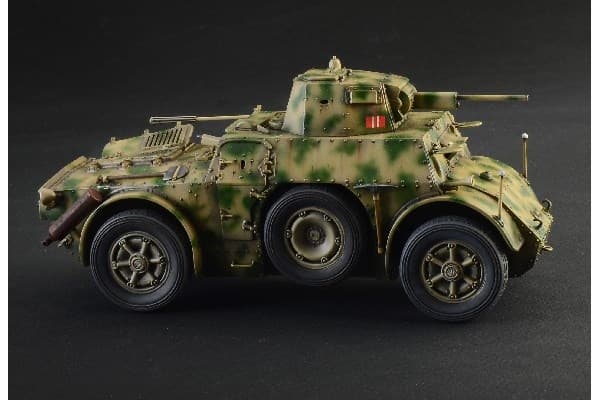 ITALERI 1:35 AB 41 with Bersaglieri Italian Infantry